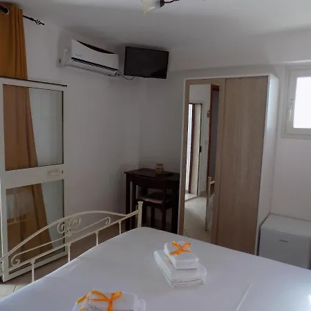 Le Cave Bed and Breakfast