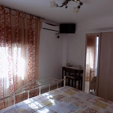 Bed and Breakfast Le Cave