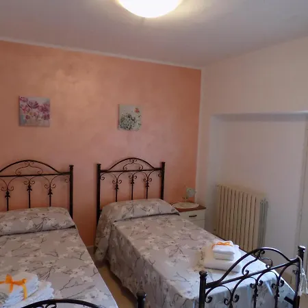 Le Cave Bed and Breakfast