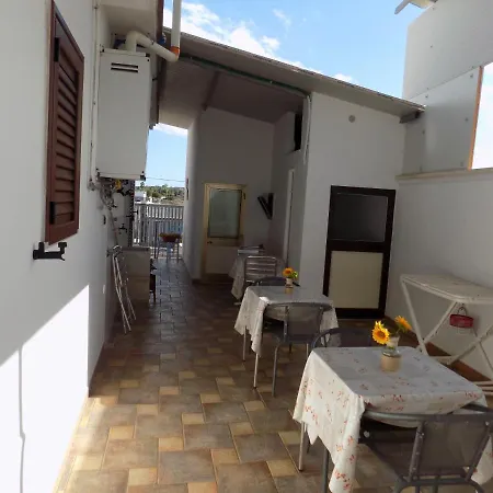 Le Cave Bed and Breakfast 3*